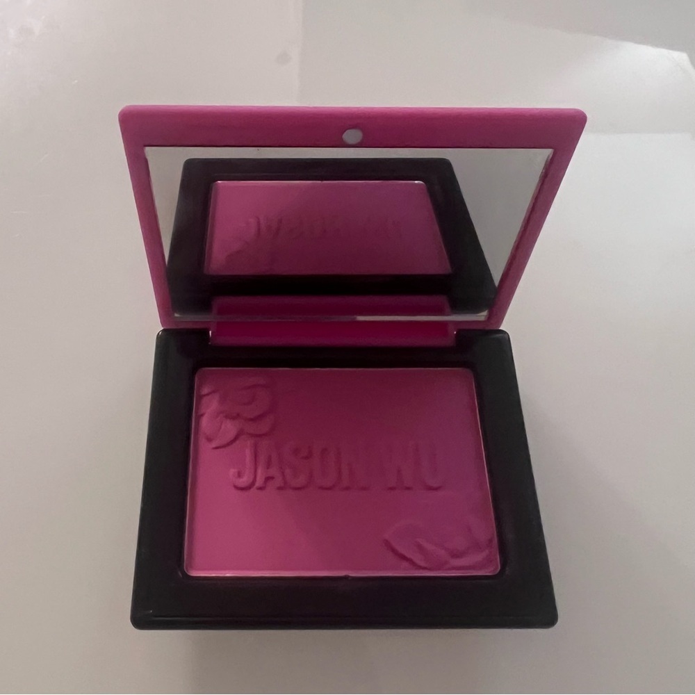 JASON WU Wu Blush 05 Lilac Powder Blush Compact Vegan Cruelty Free